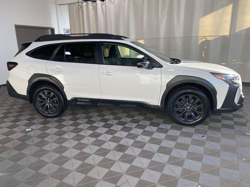 Used 2024 Subaru Outback Onyx Edition AWD/4WD image 17