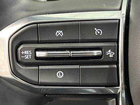 Used 2025 GMC Terrain Elevation image 39