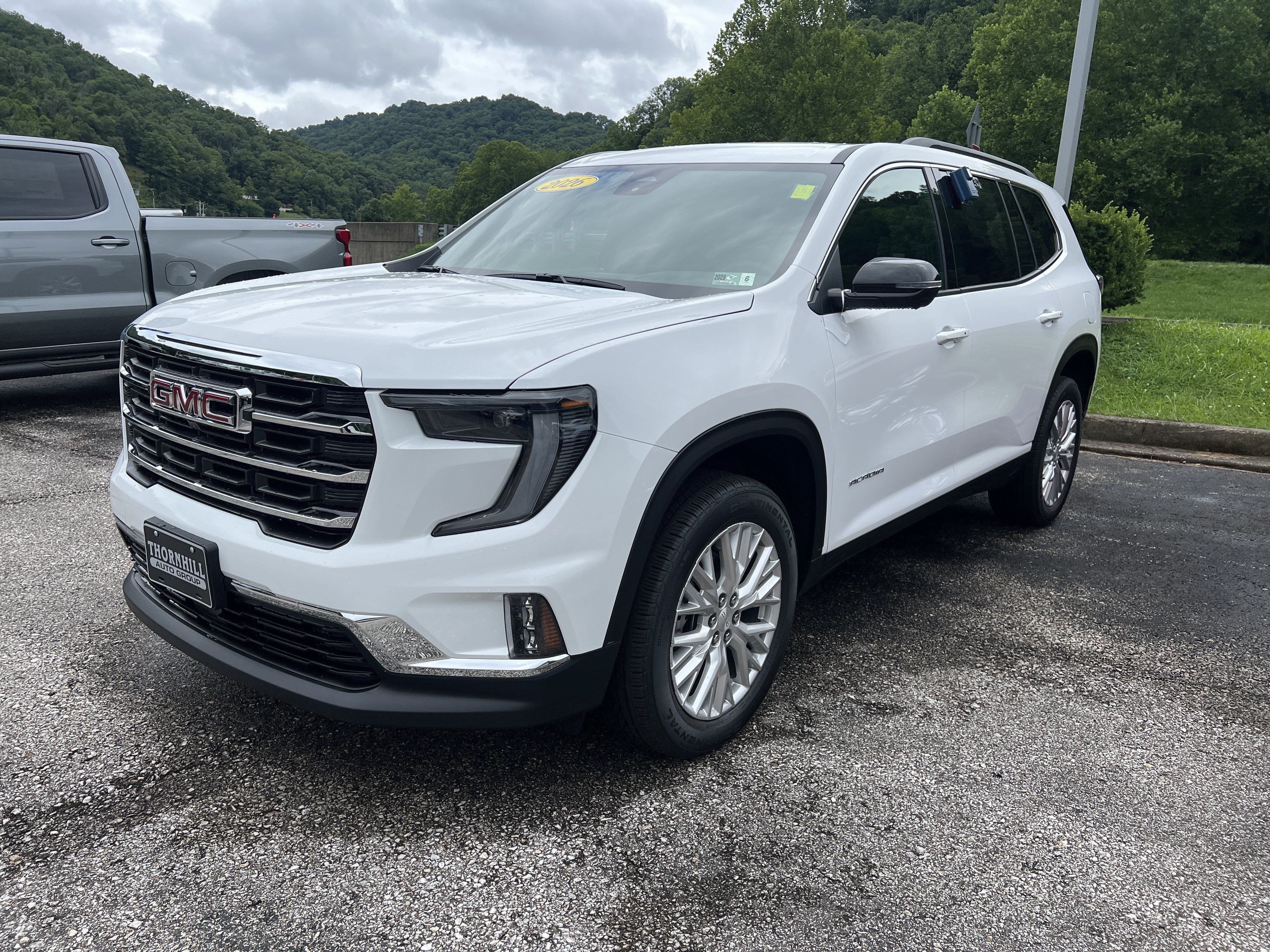 New 2026 GMC Acadia Elevation w/ Elevation Premium Package AWD/4WD image 6