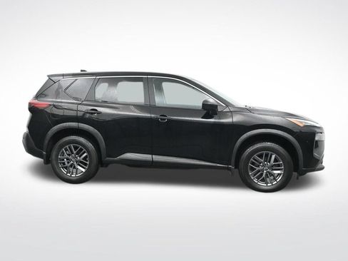 Used 2023 Nissan Rogue S AWD/4WD image 4