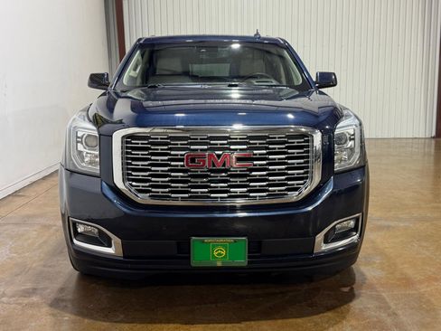 Used 2019 GMC Yukon XL Denali w/ Denali Ultimate Package image 2