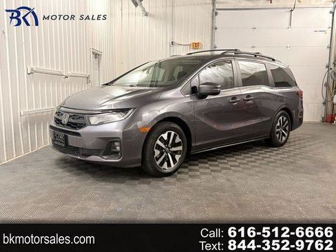 Used 2025 Honda Odyssey EX-L image 1