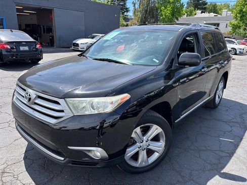 Used 2013 Toyota Highlander Limited image 9