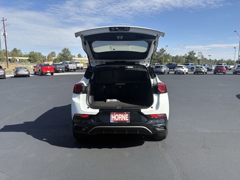 Used 2024 Buick Encore GX Sport Touring AWD/4WD image 10