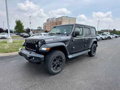 Used 2021 Jeep Wrangler Unlimited Sport AWD/4WD image 3