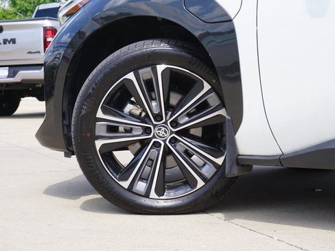 Used 2024 Toyota bZ4X AWD image 14