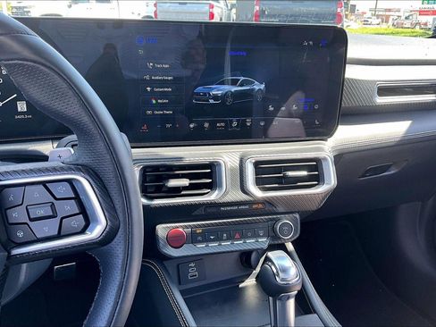 Used 2025 Ford Mustang GT Premium RWD image 6