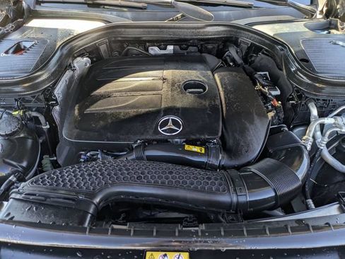 Used 2021 Mercedes-Benz GLC 300 image 12