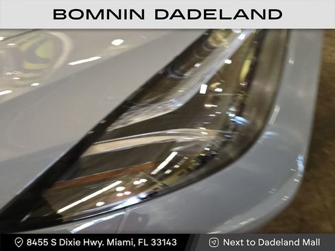 Used 2025 Chevrolet Corvette Stingray Coupe w/ 1LT image 13