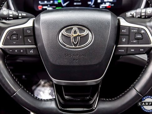 Used 2023 Toyota Highlander Platinum image 26