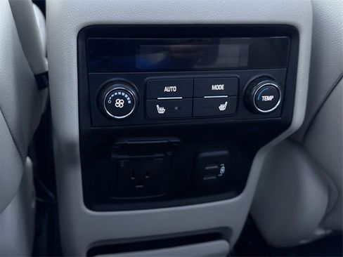 Used 2019 GMC Acadia Denali image 28