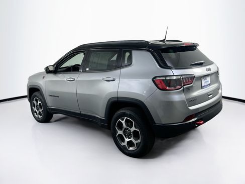 Used 2022 Jeep Compass Trailhawk AWD/4WD image 7