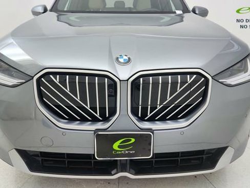 Used 2025 BMW X3 xDrive30i AWD/4WD image 9