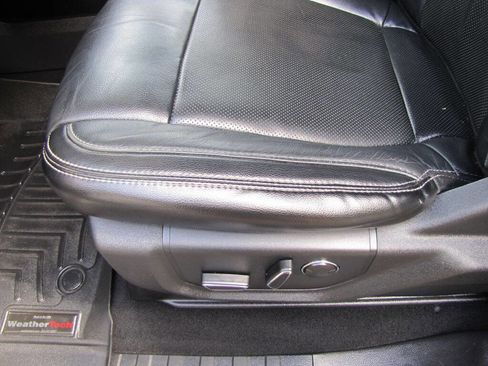 Used 2019 Ford F250 Lariat w/ Lariat Value Package image 14