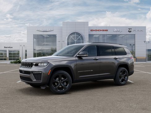 New 2026 Jeep Grand Cherokee L Limited w/ Limited Altitude Package AWD/4WD image 28