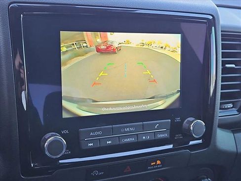 Used 2023 Nissan Frontier SV w/ Midnight Edition Package image 13