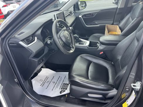 Used 2024 Toyota RAV4 LE FWD image 16
