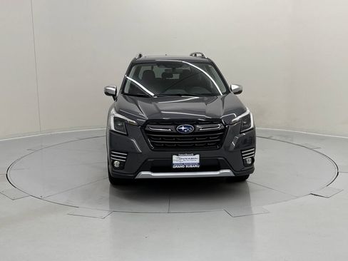 Used 2022 Subaru Forester Touring w/ Popular Package #2 image 8
