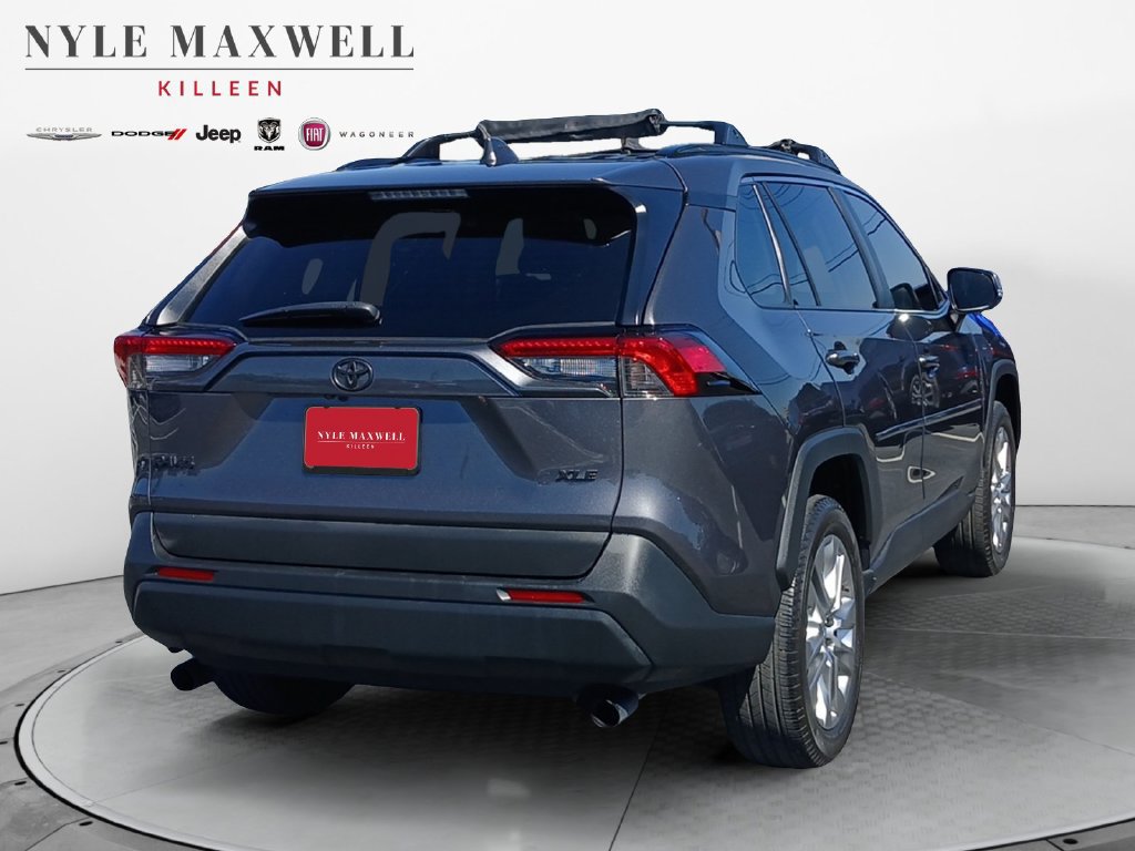 Used 2025 Toyota RAV4 XLE Premium FWD image 16