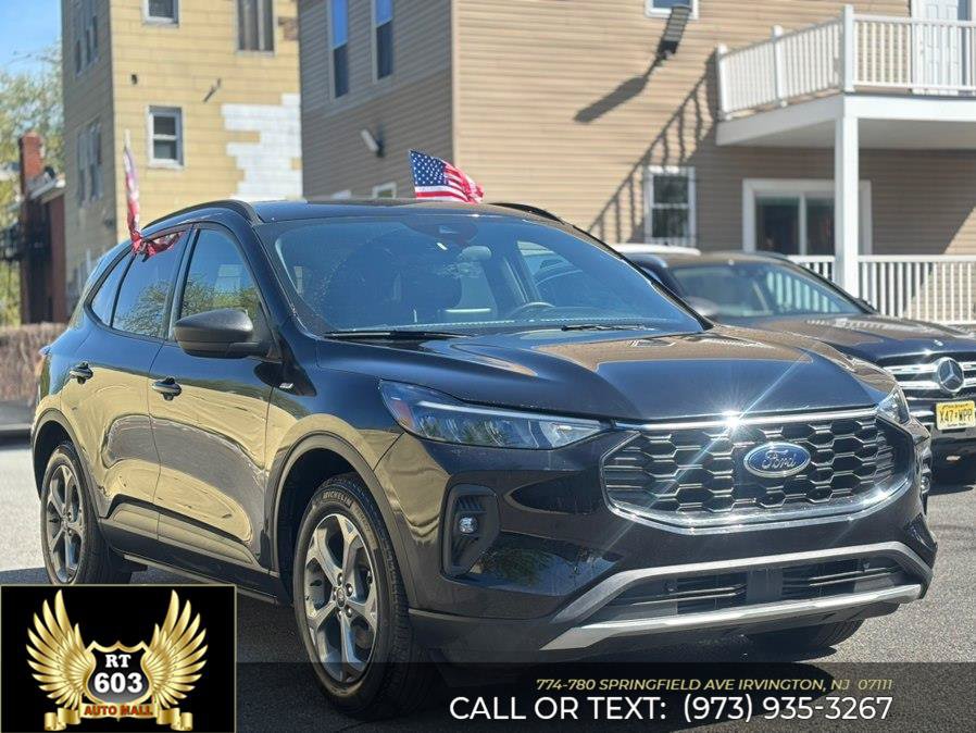 Used 2025 Ford Escape ST-Line Select AWD/4WD image 3