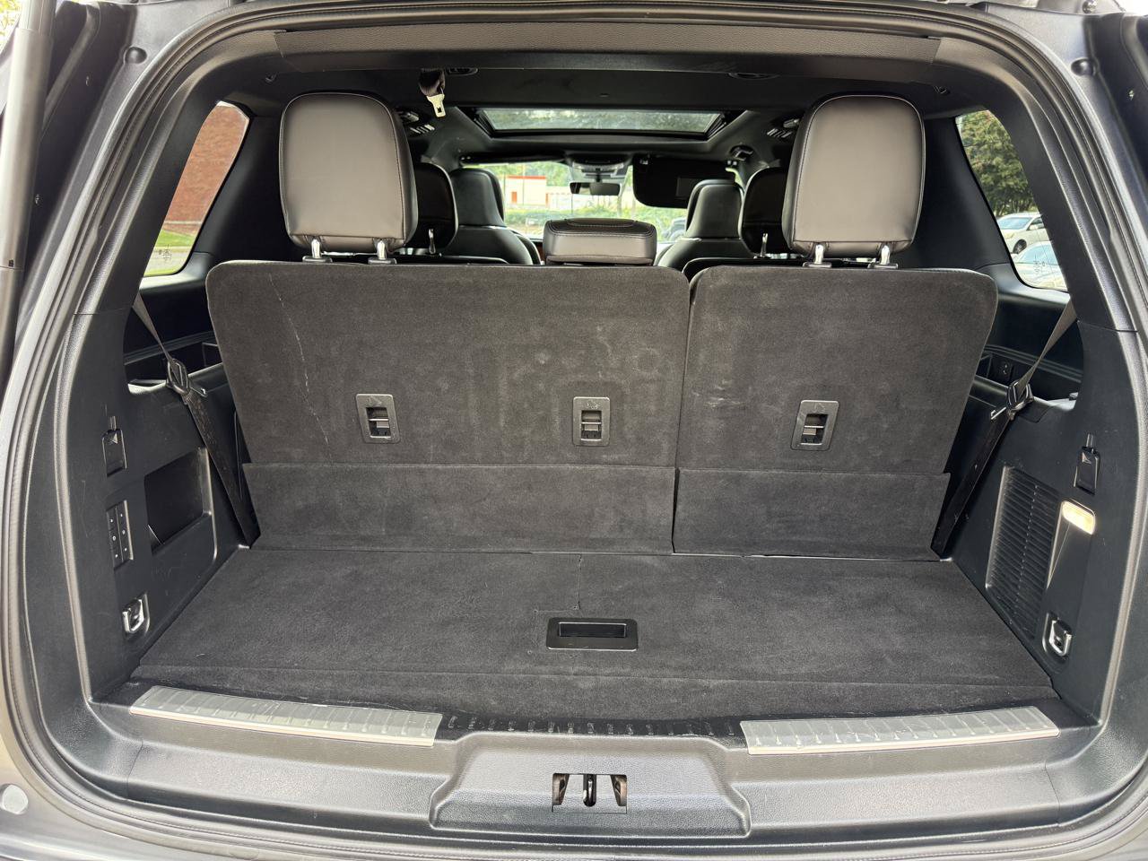 Used 2021 Lincoln Navigator Reserve w/ Luxury Package RWD image 16