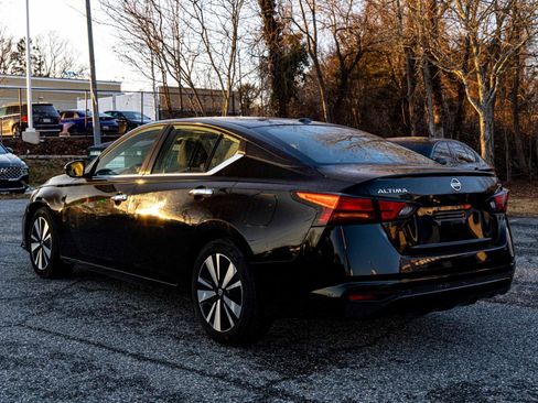 Used 2021 Nissan Altima 2.5 SV image 4