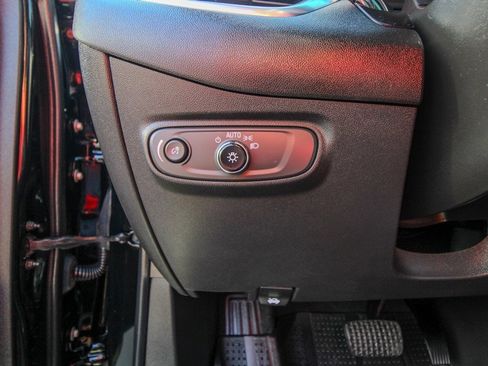 Used 2022 Chevrolet Equinox LT image 19