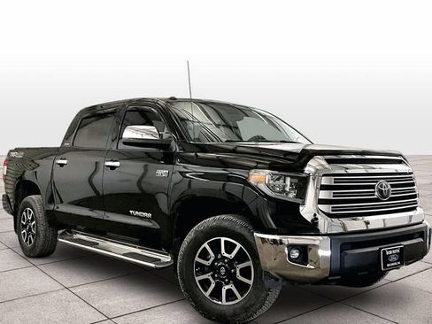 Used 2018 Toyota Tundra Limited w/ Limited Premium Package AWD/4WD image 2