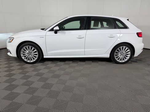 Used 2018 Audi A3 e-tron Prestige FWD image 2