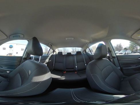 Used 2025 Nissan Altima 2.5 SV image 40