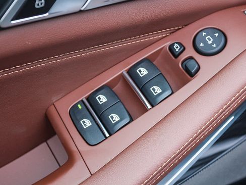 New 2026 BMW X5 xDrive40i w/ M Sport Package image 29