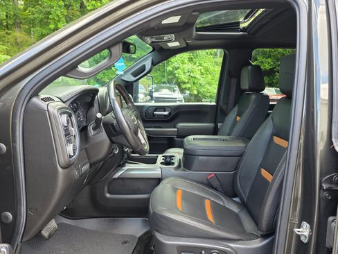 Used 2022 GMC Sierra 2500 AT4 w/ AT4 Preferred Package AWD/4WD image 11