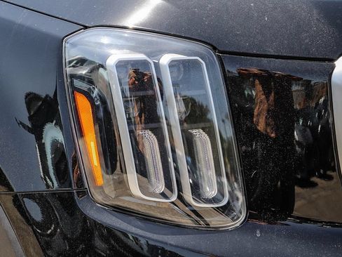 Used 2023 Kia Telluride S AWD/4WD image 4