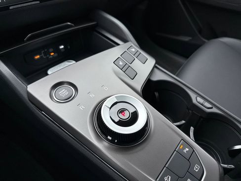 New 2026 Kia Sportage EX image 31