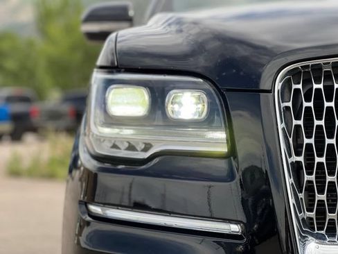 Used 2024 Lincoln Navigator Reserve AWD/4WD image 13