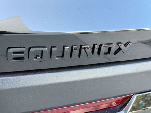 Used 2026 Chevrolet Equinox RS FWD image 32