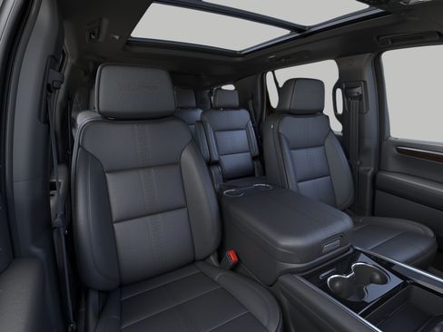 New 2026 Chevrolet Tahoe Z71 w/ Comfort Package AWD/4WD image 16