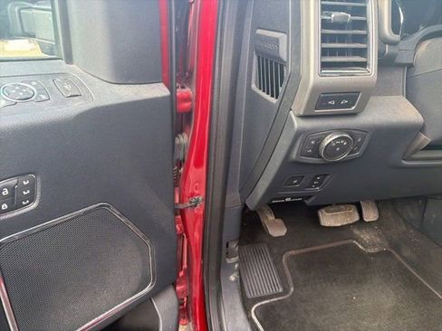Used 2022 Ford F250 Platinum image 9