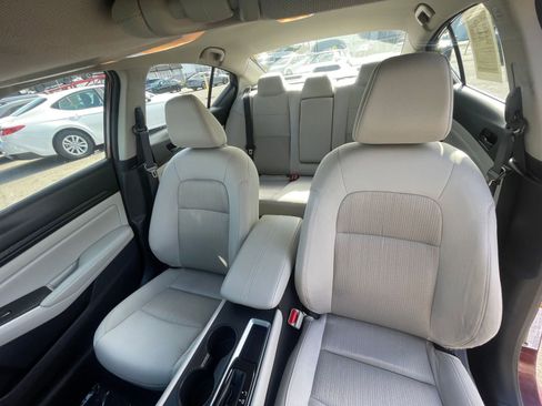 Used 2025 Nissan Altima 2.5 SV image 36