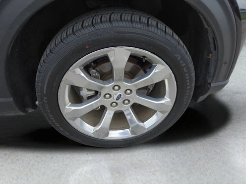 Used 2020 Ford Explorer Platinum w/ Premium Technology Package AWD/4WD image 29