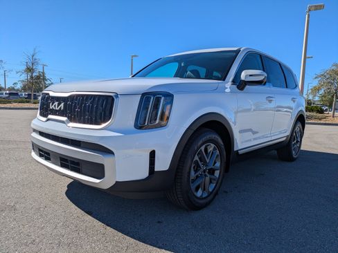 New 2025 Kia Telluride LX image 9