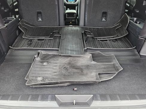 Certified 2023 Subaru Ascent Limited w/ Technology Package image 34