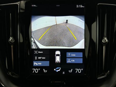 Used 2020 Volvo XC60 T6 Momentum image 9
