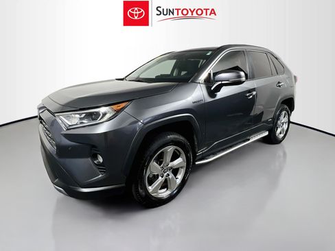 Used 2021 Toyota RAV4 Limited AWD/4WD image 9