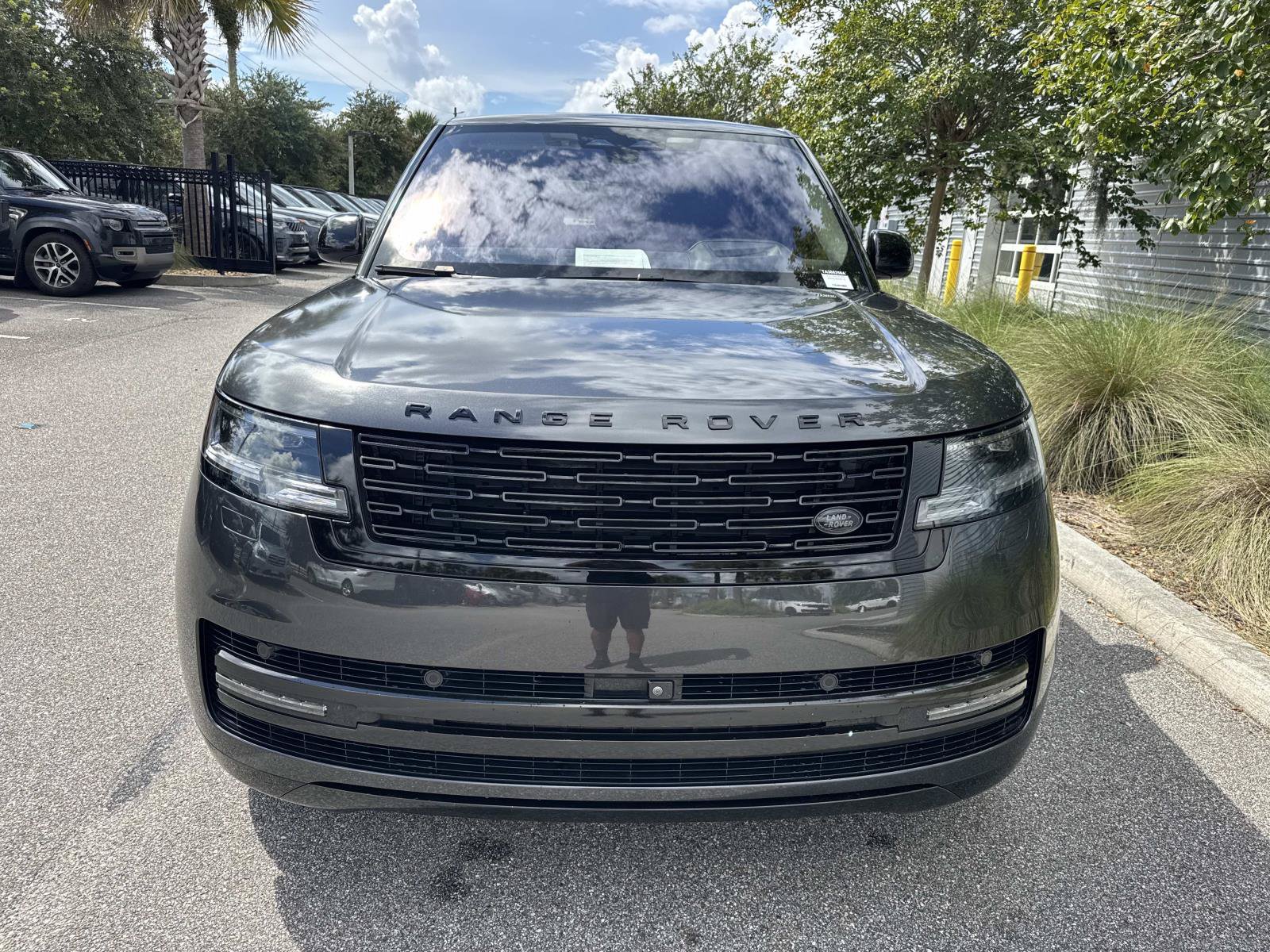 Certified 2023 Land Rover Range Rover Long Wheelbase SE AWD/4WD image 8