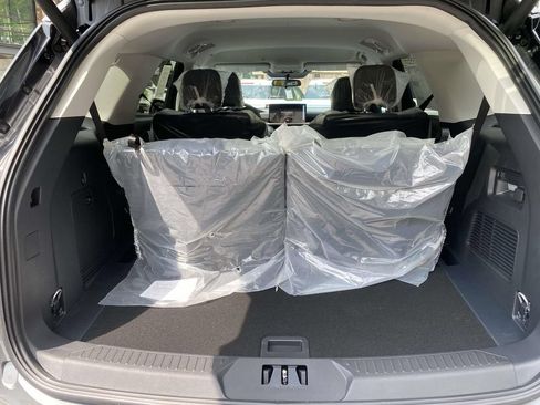 New 2026 Ford Explorer Active w/ Active Comfort Package RWD image 10