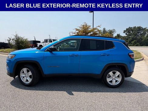 Used 2022 Jeep Compass Latitude FWD image 5