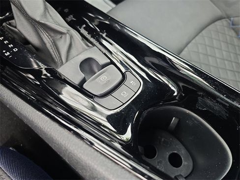 Used 2021 Toyota C-HR XLE image 27