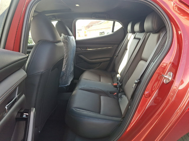 New 2026 MAZDA MAZDA3 Hatchback w/Premium Plus Pkg AWD/4WD image 9