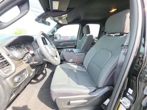 Used 2025 RAM 1500 Tradesman w/ Night Edition RWD image 13
